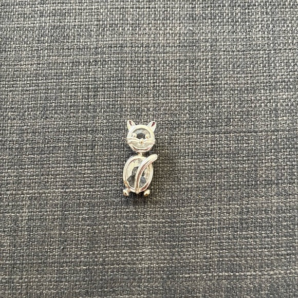 Crystal Lucky Cat Pin Kitty Mobile Body AVON Jewelry Statement Lapel Brooch New - Picture 2 of 5